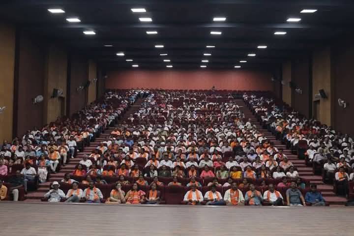 તા.૦૮-૦૪-૨૦૨૫ ના રોજ બારડોલી શહેરમાં ૧૬૯-બારડોલી વિધાનસભા સક્રિય સભ્યોનું સંમેલન યોજાયું.